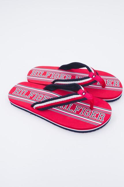 TOMMY HILFIGER LOGO PRINT FLIP FLOP en color ROJO (1)