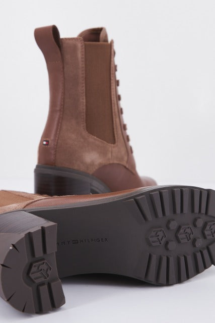 TOMMY HILFIGER OUTDOOR HEEL LACE UP en color MARRON (4)