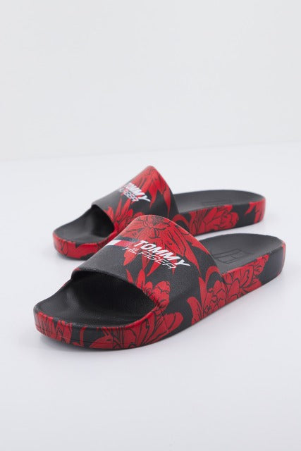 TOMMY HILFIGER TS POOLSLIDE FLORAL en color NEGRO (1)