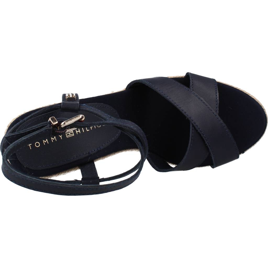 TOMMY HILFIGER FEMININE HIGH WEDGE SAND en color AZUL (7)
