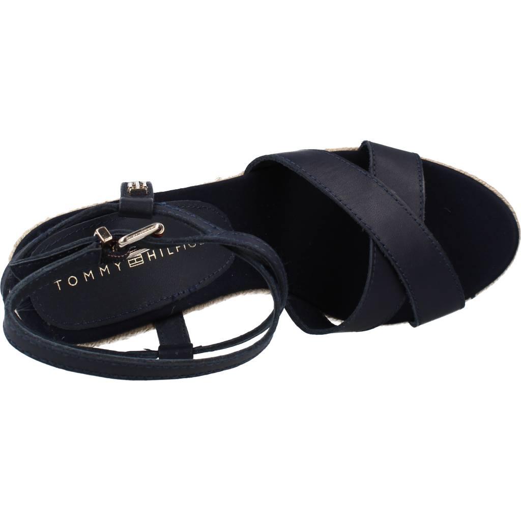 TOMMY HILFIGER FEMININE HIGH WEDGE SAND en color AZUL (7)