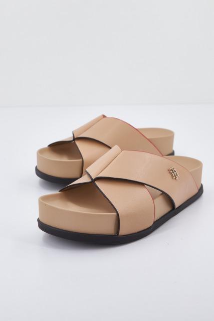 TOMMY HILFIGER MODERN TH FLATFORM SANDA en color NUDE (3)