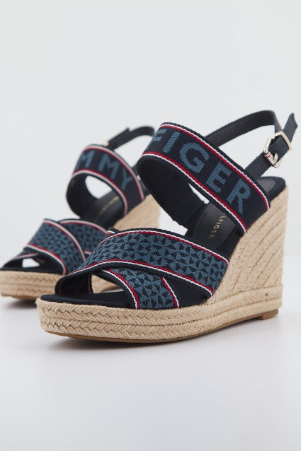TOMMY HILFIGER WEBBING HIGH WEDGE en color AZUL (1)