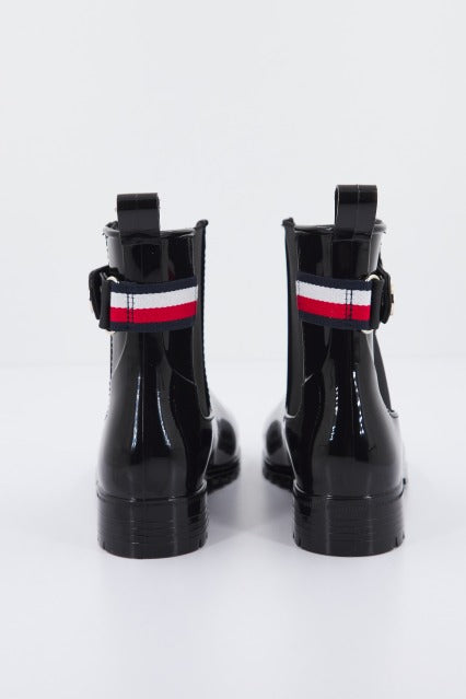 TOMMY HILFIGER ANKLE RAINBOOT WITH META en color NEGRO (3)