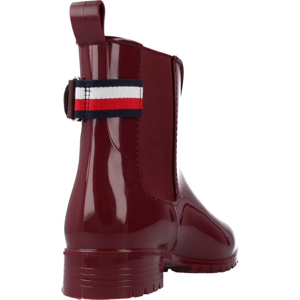 TOMMY HILFIGER ANKLE RAINBOOT WITH META en color BURDEOS (3)