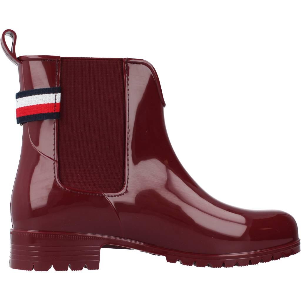 TOMMY HILFIGER ANKLE RAINBOOT WITH META en color BURDEOS (4)