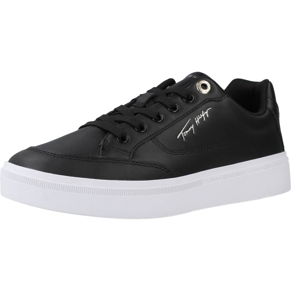 TOMMY HILFIGER ESSENTIAL TH COURT SNEAK en color NEGRO (1)