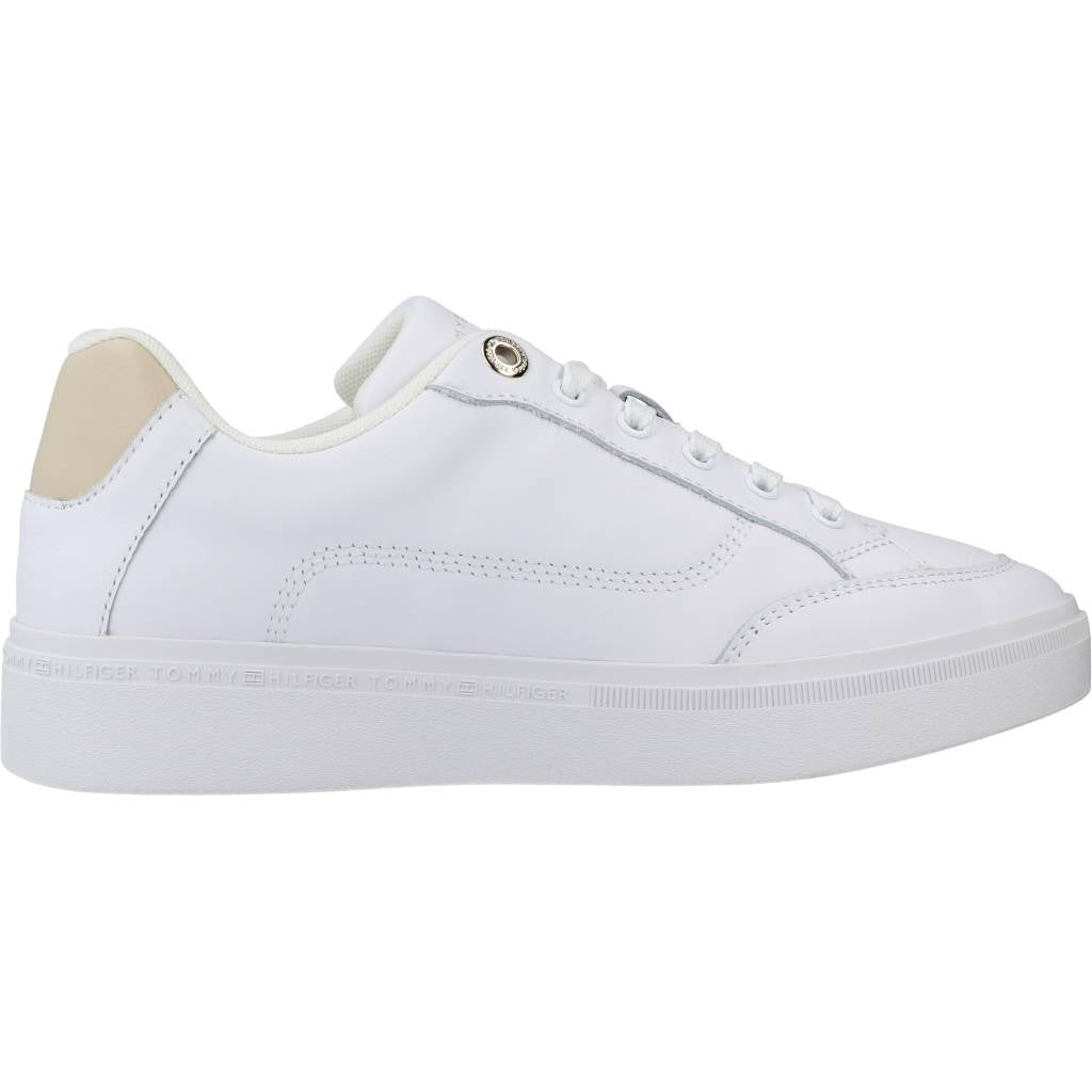 TOMMY HILFIGER ESSENTIAL TH COURT SNEAK en color BLANCO (4)