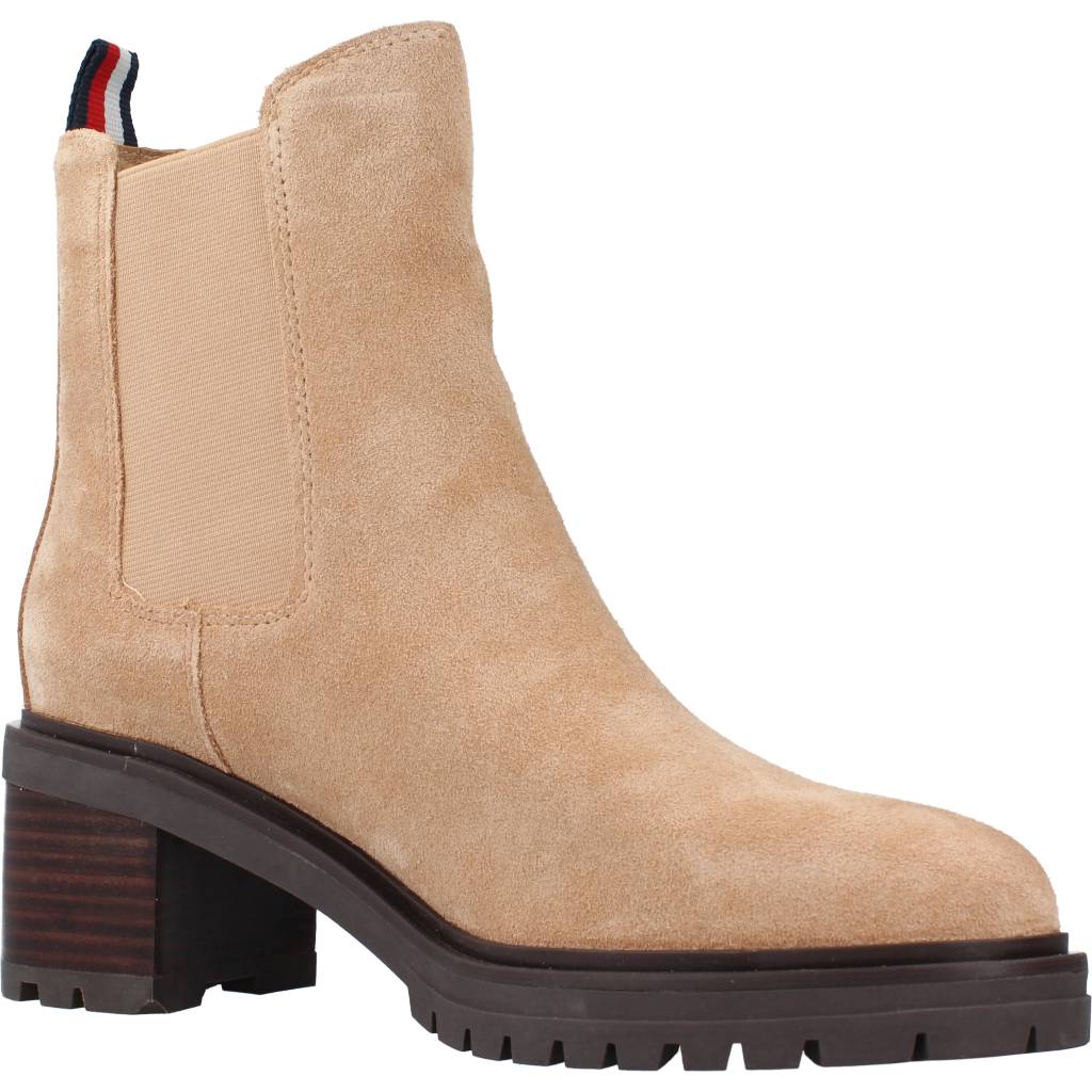 TOMMY HILFIGER CHELSEA MID HEEL en color NUDE (5)