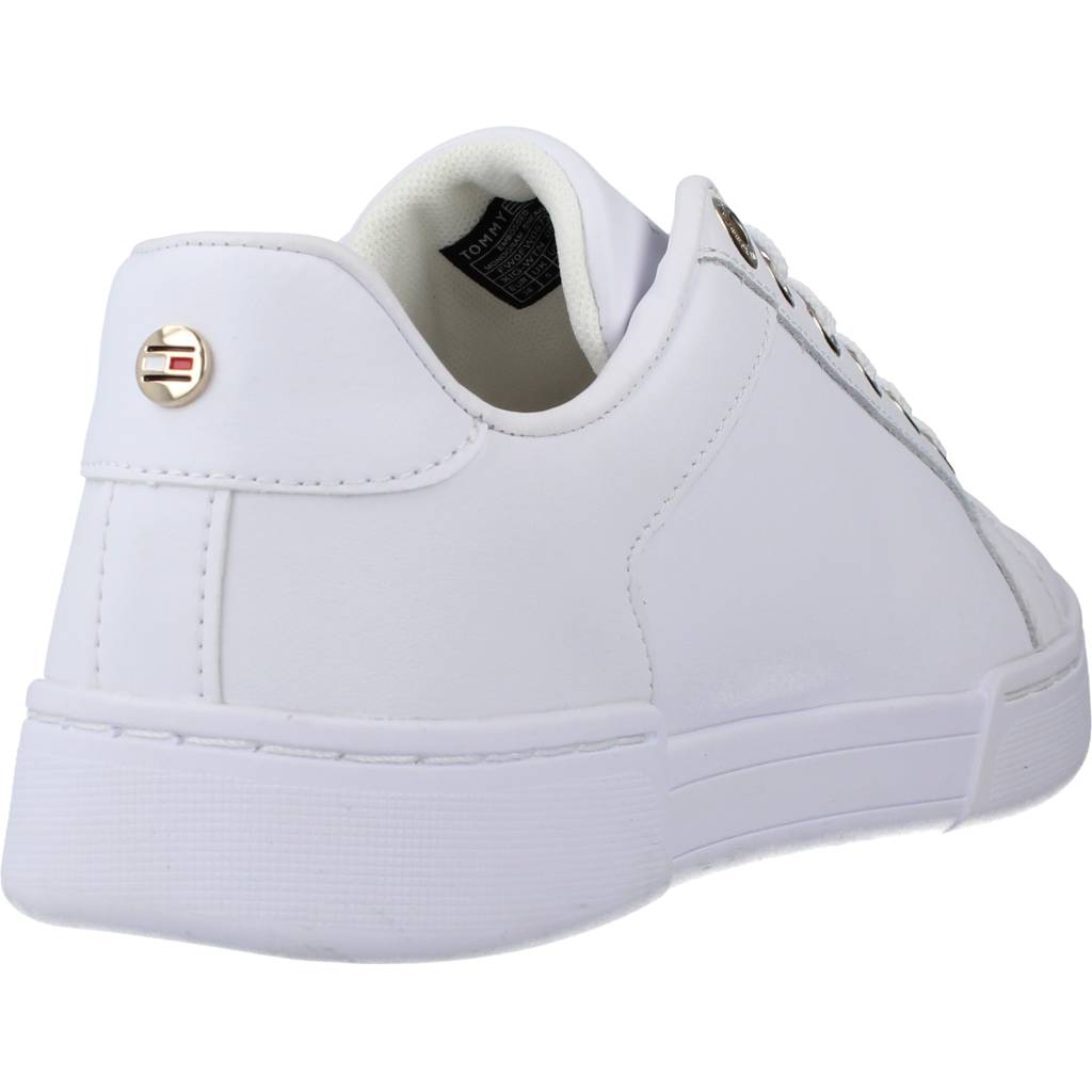 TOMMY HILFIGER EMBOSSED MONOGRAM SNEAKE en color BLANCO (3)