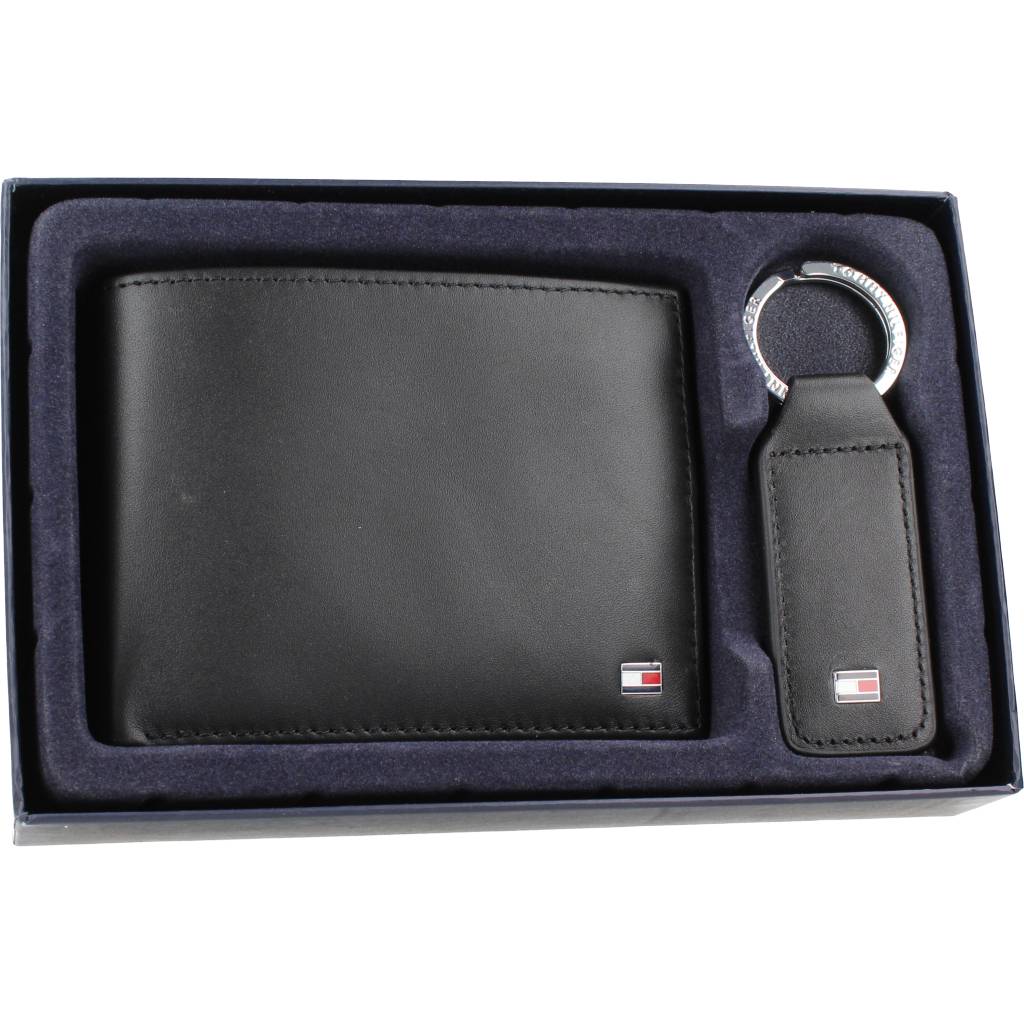 TOMMY HILFIGER GP ETON CC AND COIN PCKT en color NEGRO (2)