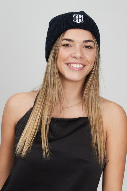 TOMMY HILFIGER FEMININE PREP BEANIE en color AZUL (5)