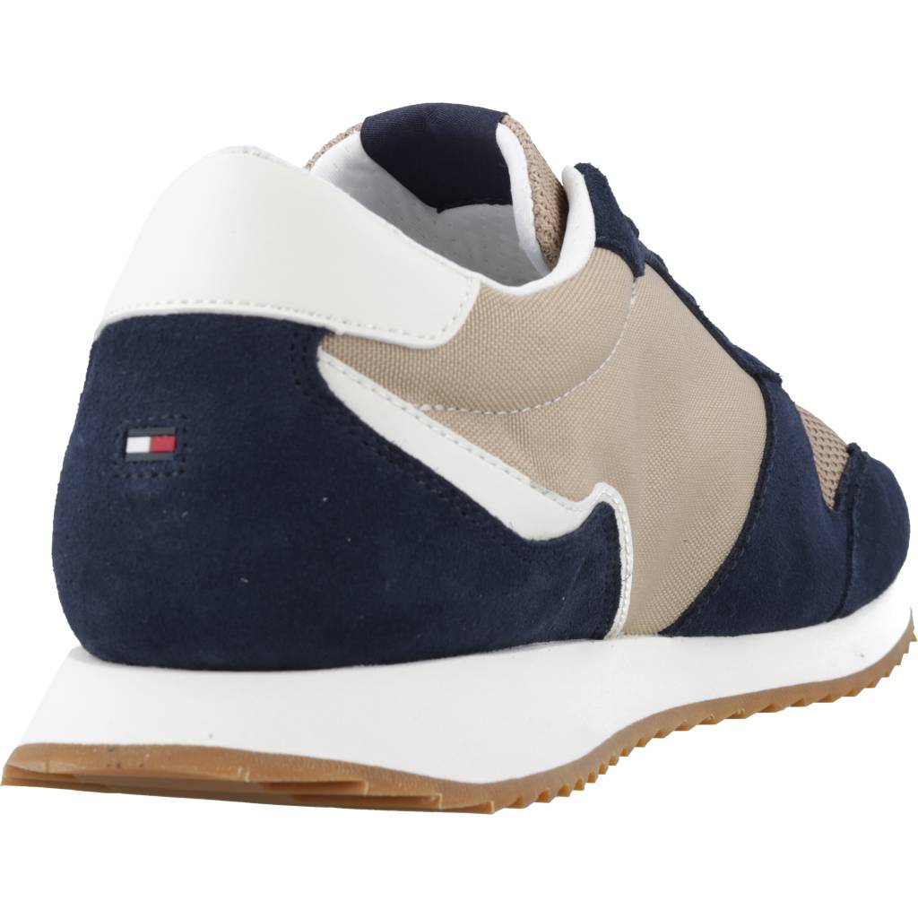 TOMMY HILFIGER RUNNER EVO MIX en color MARRON (3)