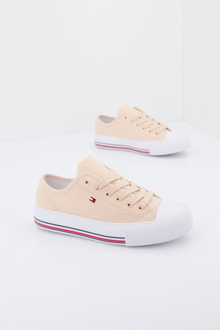 TOMMY HILFIGER LACE UP en color NUDE  (1)