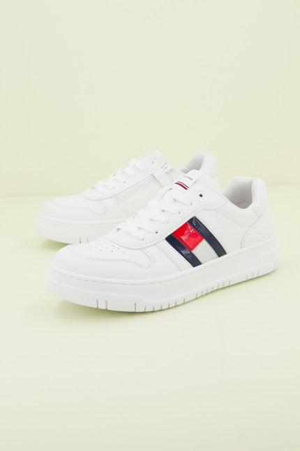 TOMMY HILFIGER LACE UP en color BLANCO (2)