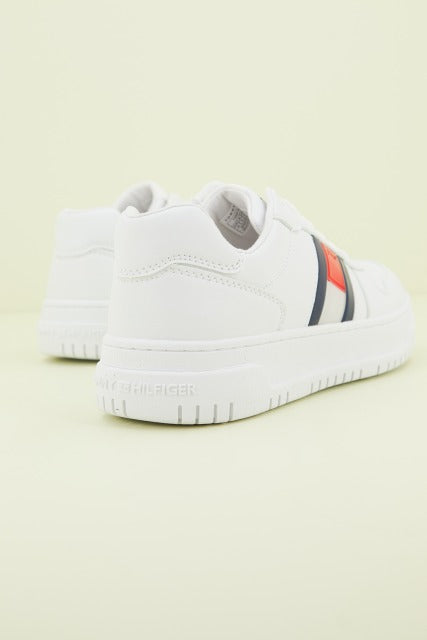 TOMMY HILFIGER LACE UP en color BLANCO (3)