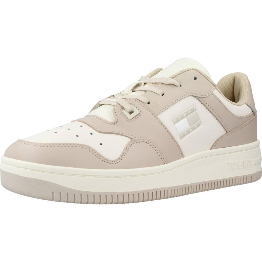 TOMMY JEANS BASKET LEATHER en color BEIS (1)