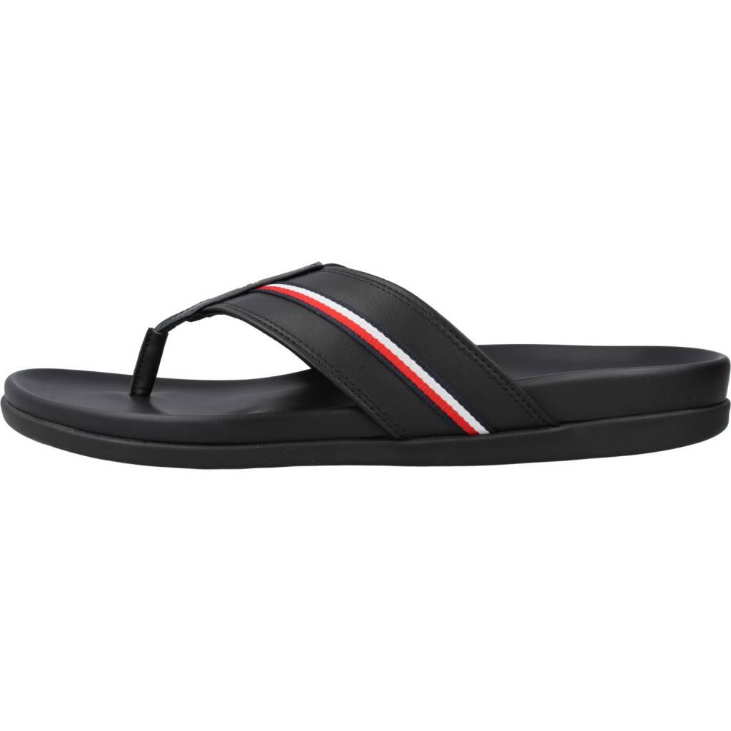 TOMMY HILFIGER CRISS CROSS SANDAL en color NEGRO (2)