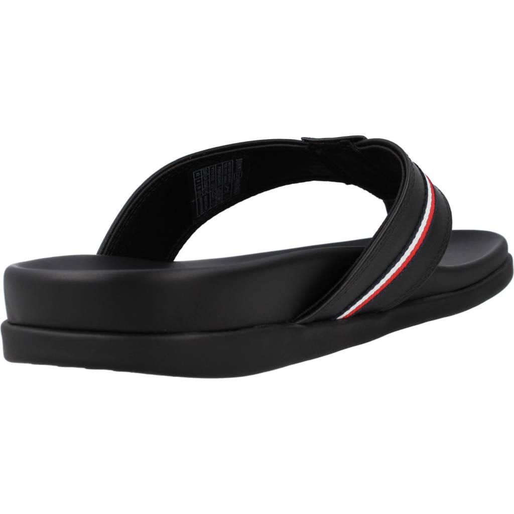 TOMMY HILFIGER CRISS CROSS SANDAL en color NEGRO (3)