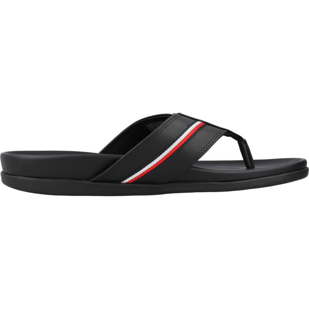 TOMMY HILFIGER CRISS CROSS SANDAL en color NEGRO (4)