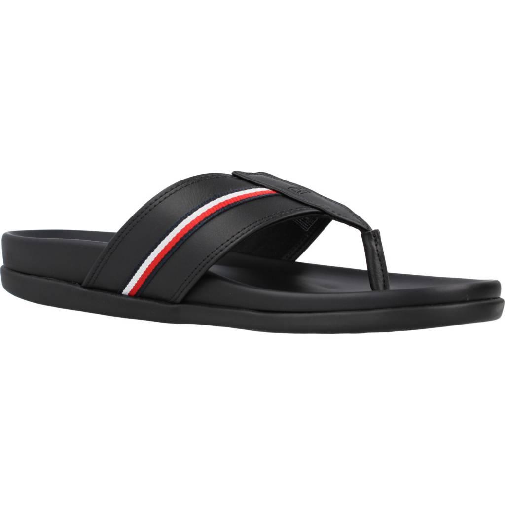 TOMMY HILFIGER CRISS CROSS SANDAL en color NEGRO (5)
