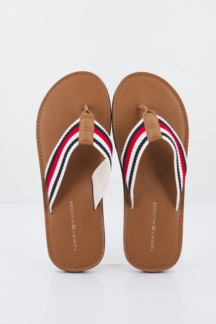 TOMMY HILFIGER LEATHER BEACH SANDAL en color MARRON (1)