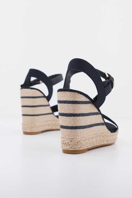 TOMMY HILFIGER SEASONAL WEBBING WEDGE en color AZUL (3)