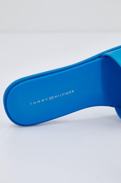 TOMMY HILFIGER TH POP MULE en color AZUL (2)