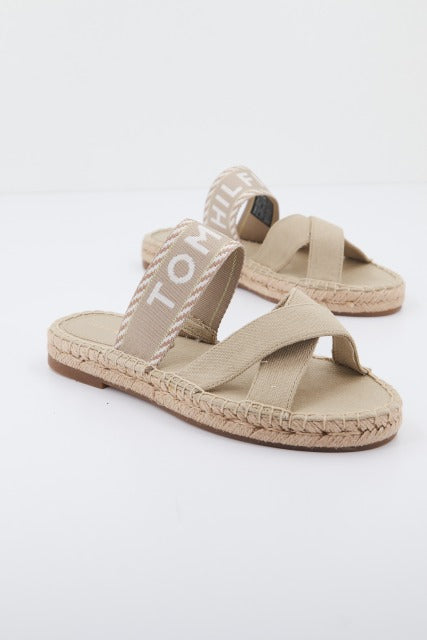 TOMMY HILFIGER WEBBING en color BEIS (2)