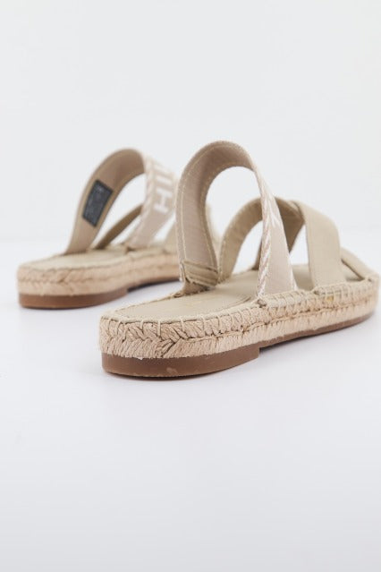 TOMMY HILFIGER WEBBING en color BEIS (3)