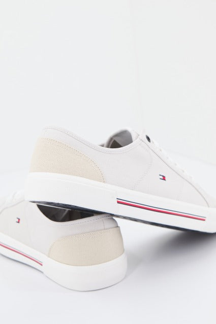 TOMMY HILFIGER CORE CORPORATE VULC CANVAS en color BEIS (2)