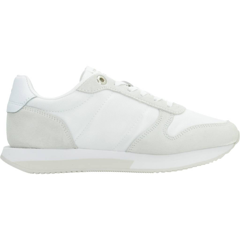 TOMMY HILFIGER RUNNER WITH TH WEBBING en color BLANCO (4)