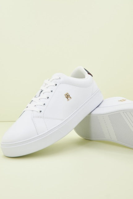 TOMMY HILFIGER ELEVATED ESSENTIAL COURT en color BLANCO (3)
