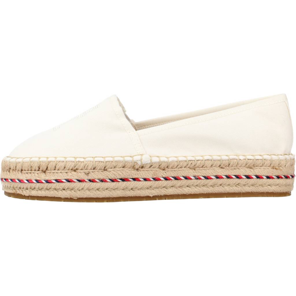 TOMMY HILFIGER TH EMBROIDERED FLATFORM en color BLANCO (2)