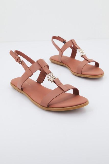 TOMMY HILFIGER TH FLAT en color MARRON (1)