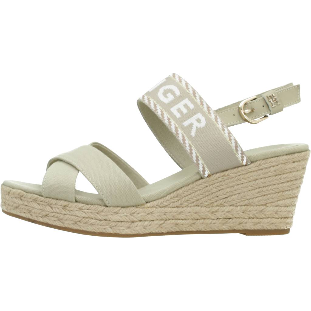 TOMMY HILFIGER SEASONAL WEBBING MID WED en color BEIS (2)