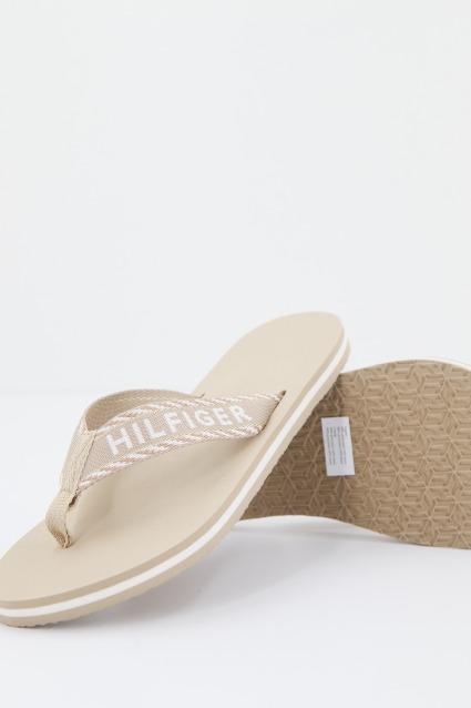 TOMMY HILFIGER WEBBING en color BEIS (3)