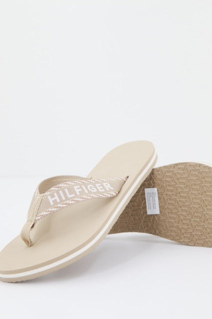 TOMMY HILFIGER WEBBING en color BEIS (3)