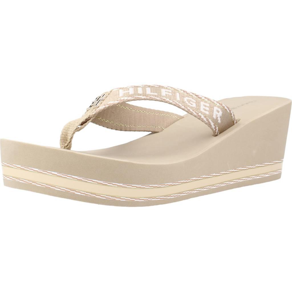 TOMMY HILFIGER WEBBING H WEDGE SA en color MARRON CLARO (1)