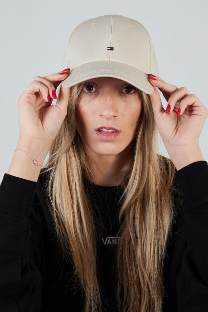 TOMMY HILFIGER TH FLAG CAP en color BEIS (5)