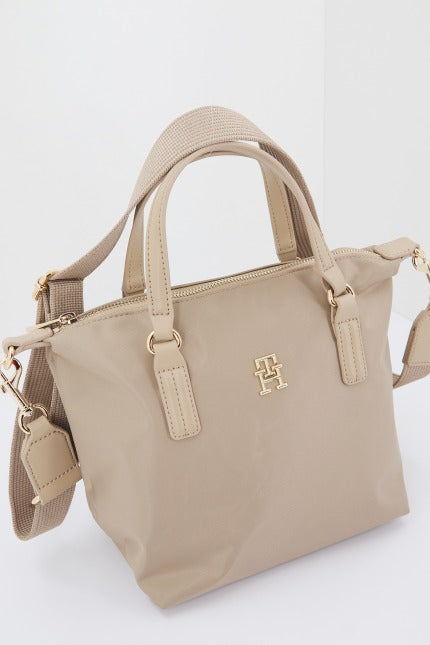 TOMMY HILFIGER AWAW POPPY SMALL TOTE en color MARRON CLARO (3)