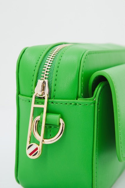 TOMMY HILFIGER ICONIC TOMMY CAMERA BAG en color VERDE (4)