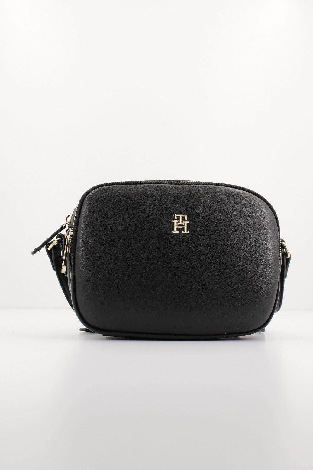 TOMMY HILFIGER POPPY PLUS CROSSOVER en color NEGRO (2)