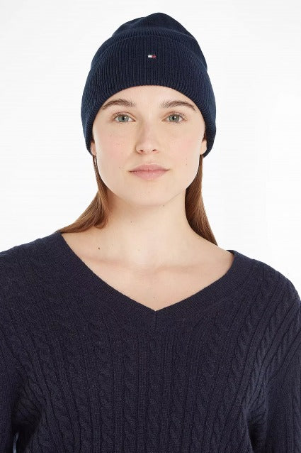 TOMMY HILFIGER SSENTIAL FLAG BEANIE en color AZUL (4)