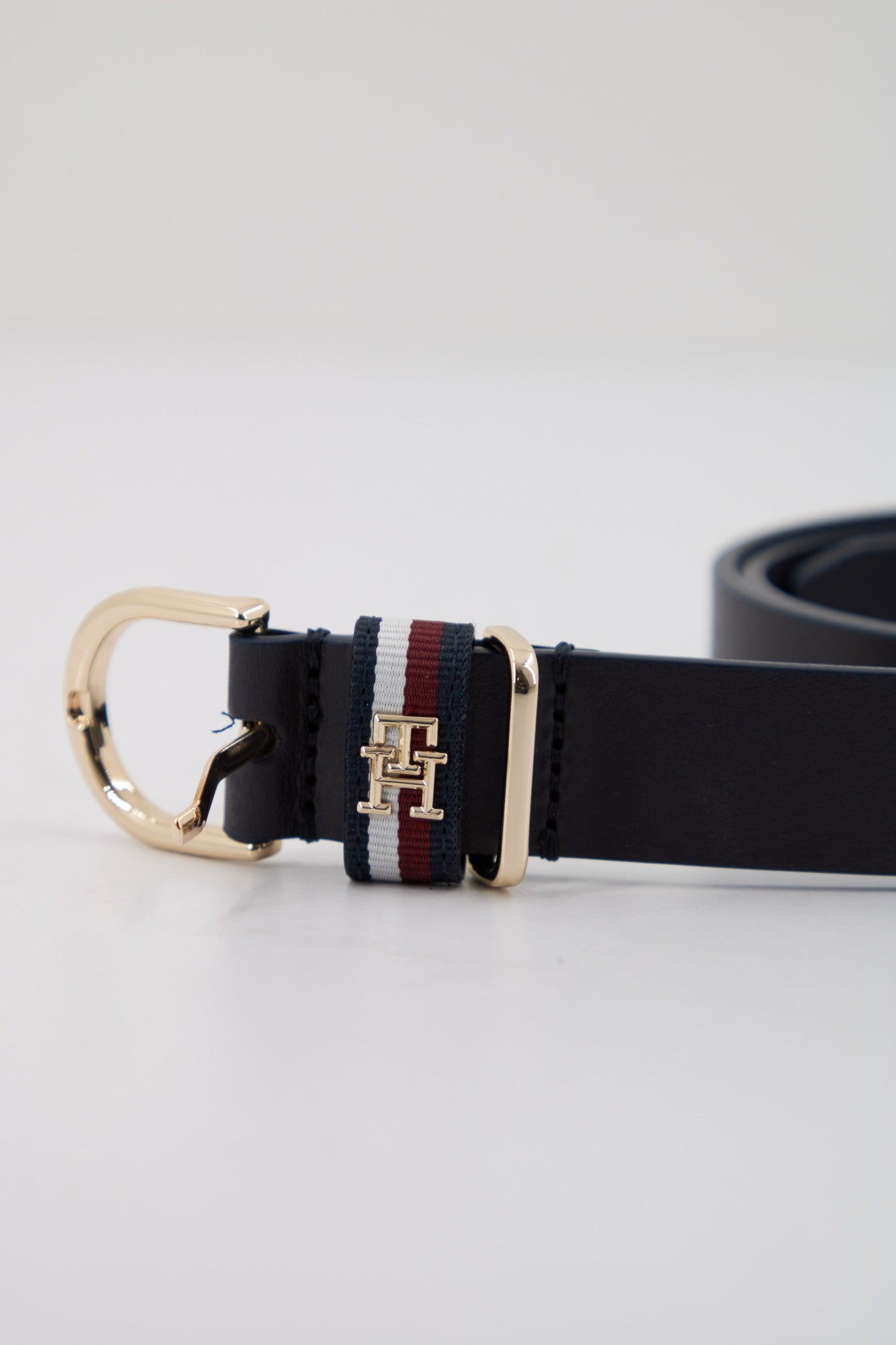 TOMMY HILFIGER TIMELESS en color AZUL (4)
