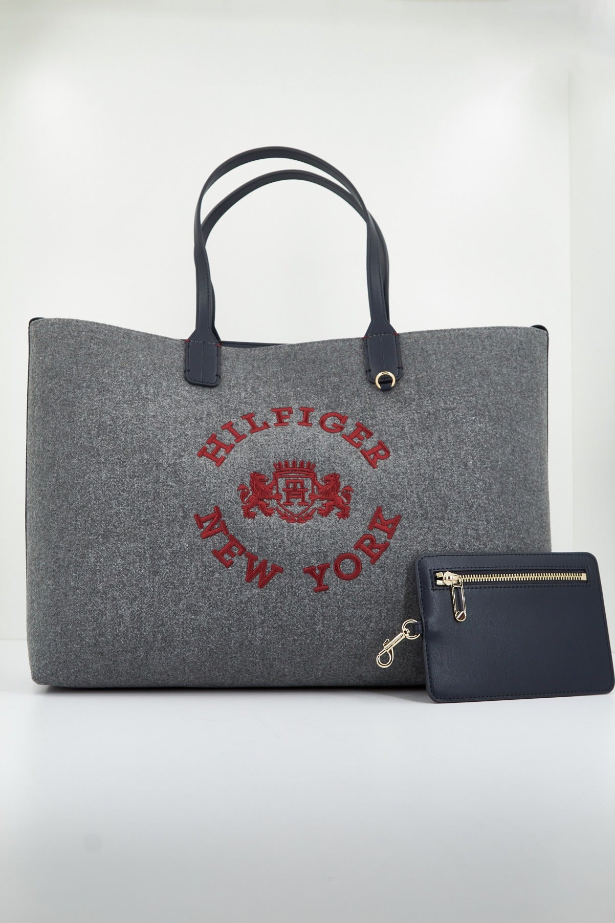 TOMMY HILFIGER ICONIC TOMMY TOTE WOOL L en color GRIS (1)