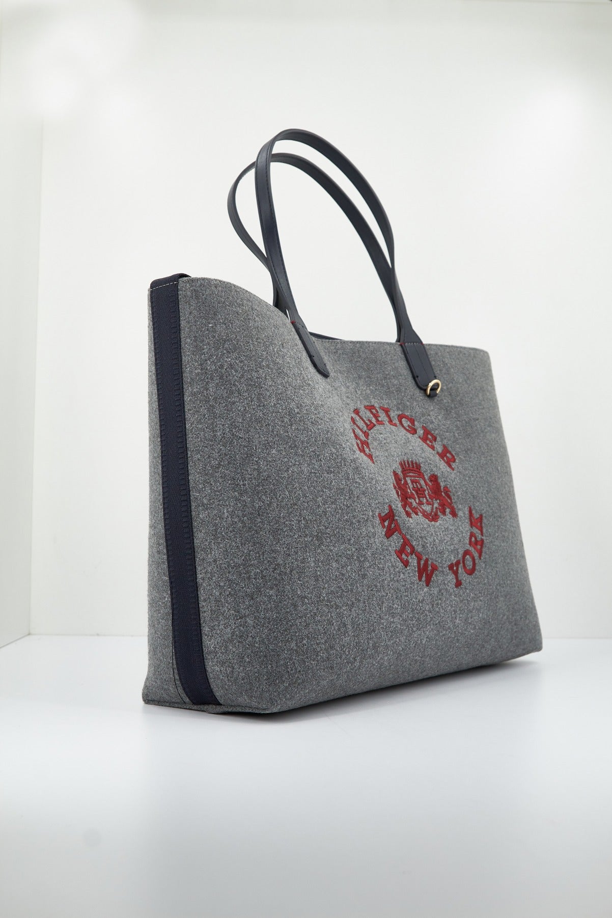 TOMMY HILFIGER ICONIC TOMMY TOTE WOOL L en color GRIS (3)