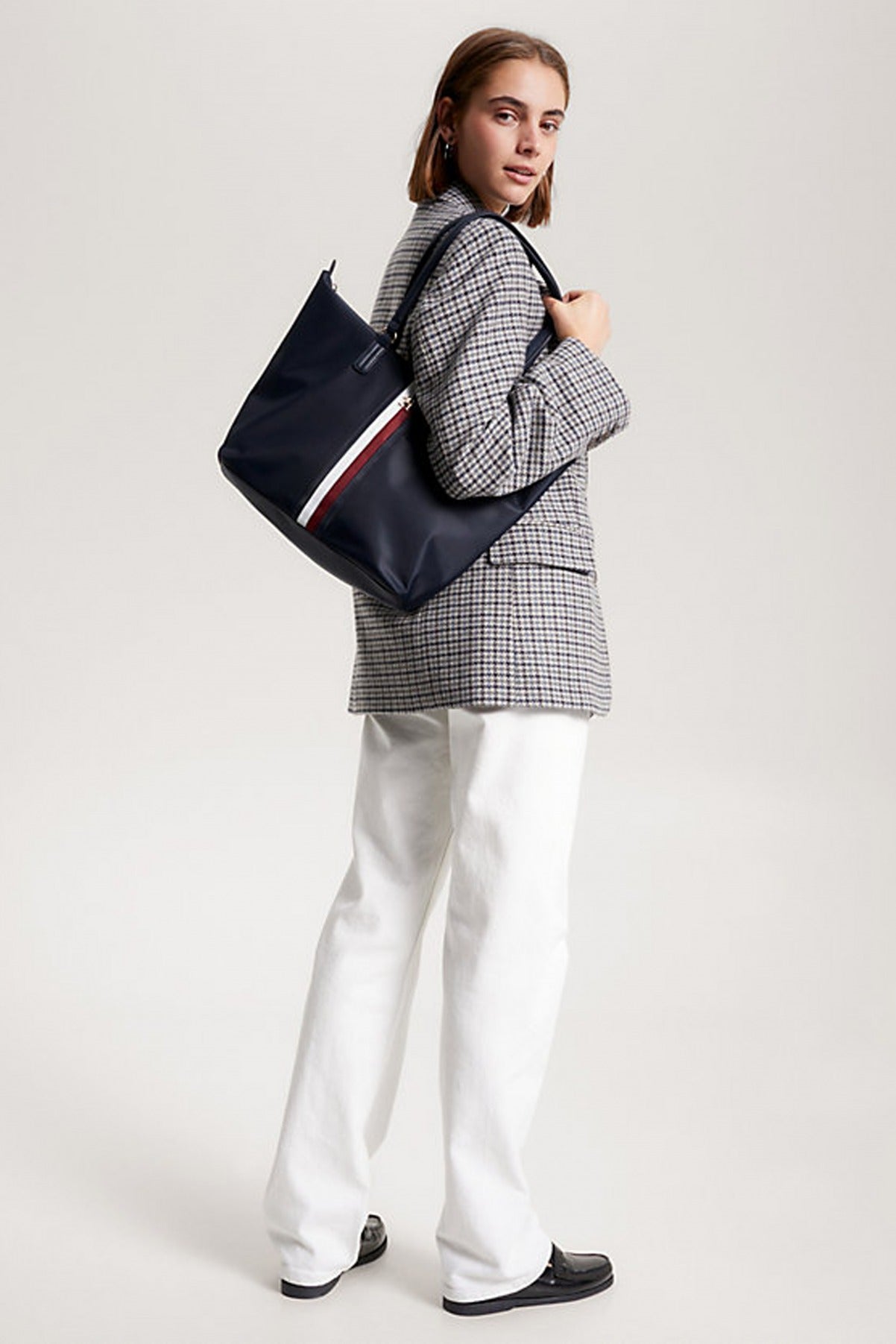 TOMMY HILFIGER POPPY TOTE CORP en color AZUL (1)