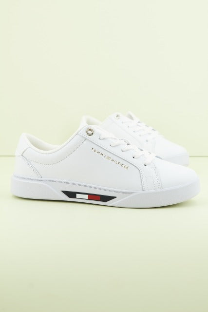 TOMMY HILFIGER GLOBAL STRIPES COURT SNE en color BLANCO (1)