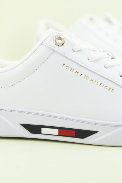 TOMMY HILFIGER GLOBAL STRIPES COURT SNE en color BLANCO (4)